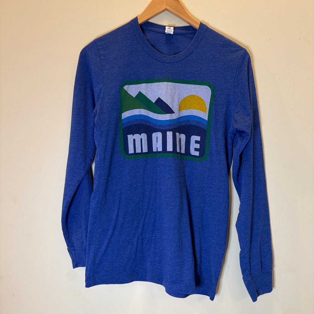 Maine Graphic Long Sleeve T Shirt Blue Retro Mountains Ocean Unisex Small